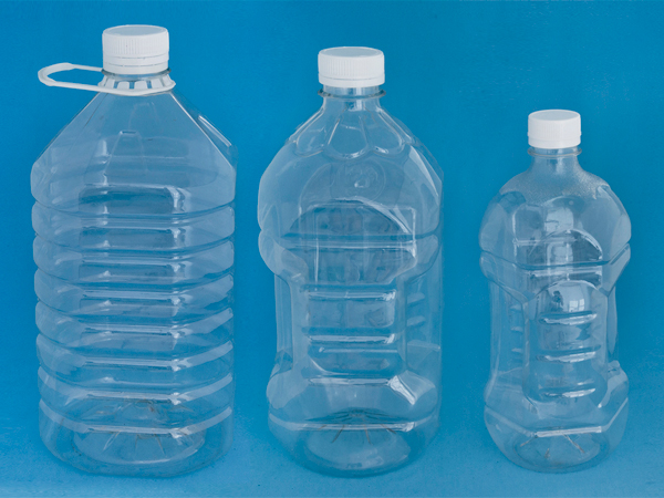 Những ưu điểm của chai nhựa pet ứng dụng cho cuộc sống