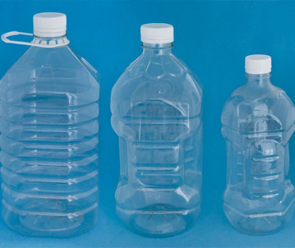 Những ưu điểm của chai nhựa pet ứng dụng cho cuộc sống